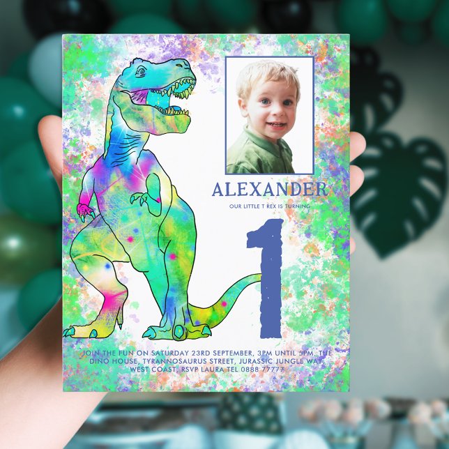 Dinosaur 1:a födelsedag Party Photo Watercolor (Colorful dinosaur 1st birthday party budget invitation with photo template watercolor T-Rex dino)