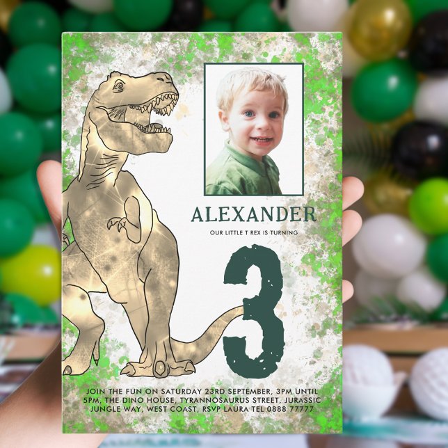 Dinosaur 3-års födelsedagsfest Foto Inbjudningar (Dinosaur T-Rex photo template 3rd birthday party invitation green and brown watercolor )
