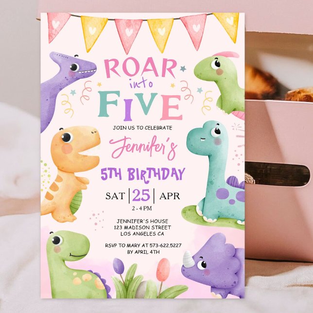 Dinosaur 5:e födelsedagen Rosa Cute Roar in i fem Inbjudningar (Skapare uppladdad)