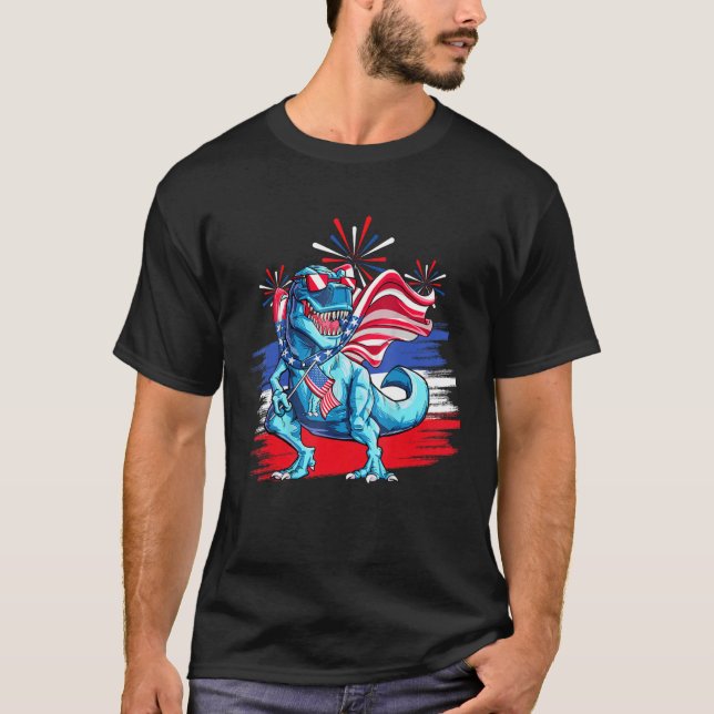 Dinosaur American Flag Patriotic Rex  4th of July T Shirt (Framsida)