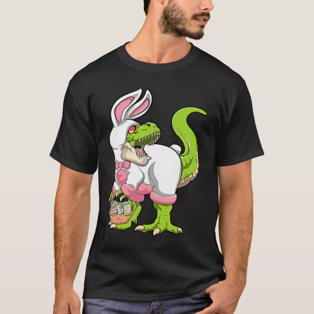Dinosaur Easter Basket With Eggs Happy Easter T Shirt (Framsida)