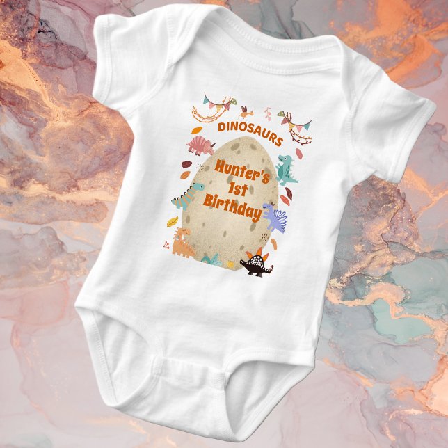 Dinosaur Födelsedagsfest med Giant Dino Egg T Shirt (Dinosaur Birthday Party with Giant Dino Egg Baby Bodysuit)
