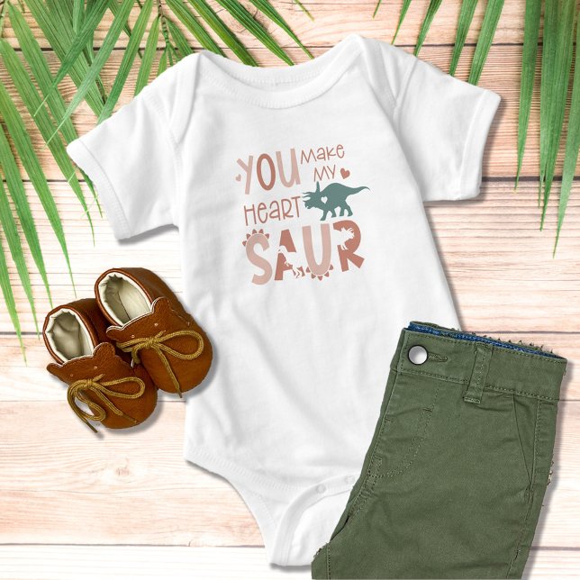 Dinosaur gör mitt hjärt - sår, könsuppehåll t shirt (Skapare uppladdad)