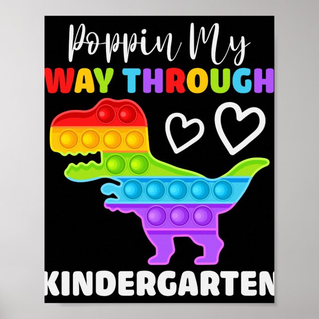 Dinosaur Poppin på mitt sätt genom Kindergarten Poster (Framsidan)