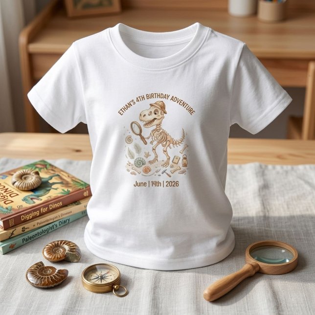 Dinosaur Skelett Paleontolog Pojke 4-årsdag T Shirt (Skapare uppladdad)