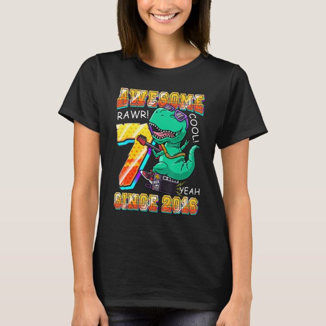 Dinosaur spelar Guitar Fantastisk sedan 2016 Rex 7 T Shirt (Framsida)