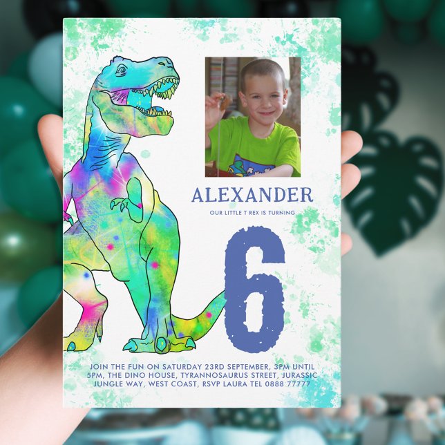 Dinosaur T-Rex 6e Födelsedagsfest Vattenfärg Inbjudningar (T-Rex dinosaur 6th birthday party invitation with photo template colorful watercolor dino)