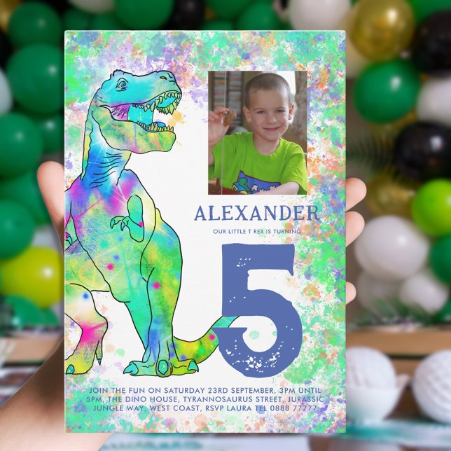 Dinosaur T-Rex Födelsedagsfest Foto Inbjudningar (T-rex colorful dinosaur custom photo 5th birthday party invitation blue and green watercolor)