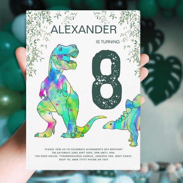 Dinosaur T-Rex Jungle 8:e Födelsedagsfesten Grönt Inbjudningar (Dinosaur T-Rex Roar Jungle 8th birthday party invitation colorful dino stegosaurus green typography )