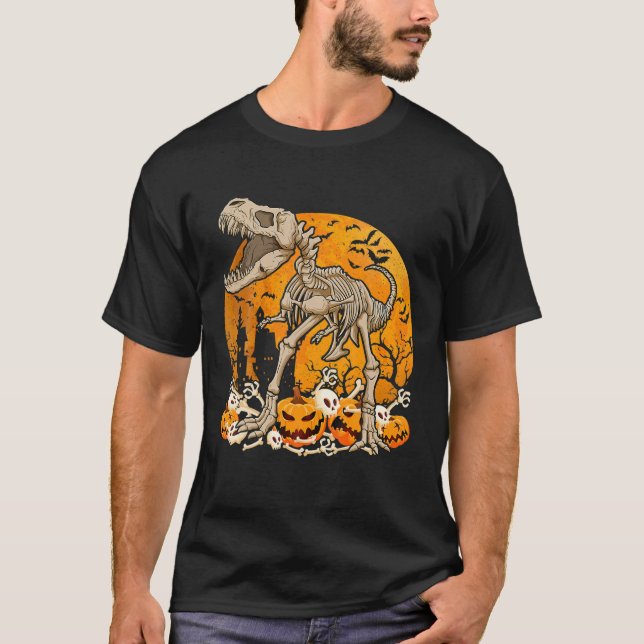 Dinosaur t Rex Skeleton Pumpkin with Måne Hallowee Shirt (Framsida)