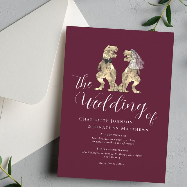 Dinosaur-tema Bröllop Burgunder Elfenben Krämfärg Inbjudningar (Dinosaur theme wedding burgundy ivory cream elegant modern script T-Rex bride and groom)