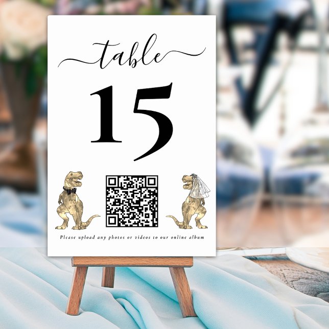 Dinosaur-tema Bröllop Photo QR-kod Bordsnummer (Jurassic dinosaur wedding photo upload qr code table number Funny T-Rex bride & groom Elegant script)