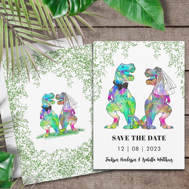 Dinosaur-tema Bröllop Spara Datumet (Dinosaur themed wedding save the date invitation with colorful T-Rex bride and groom jungle foliage)