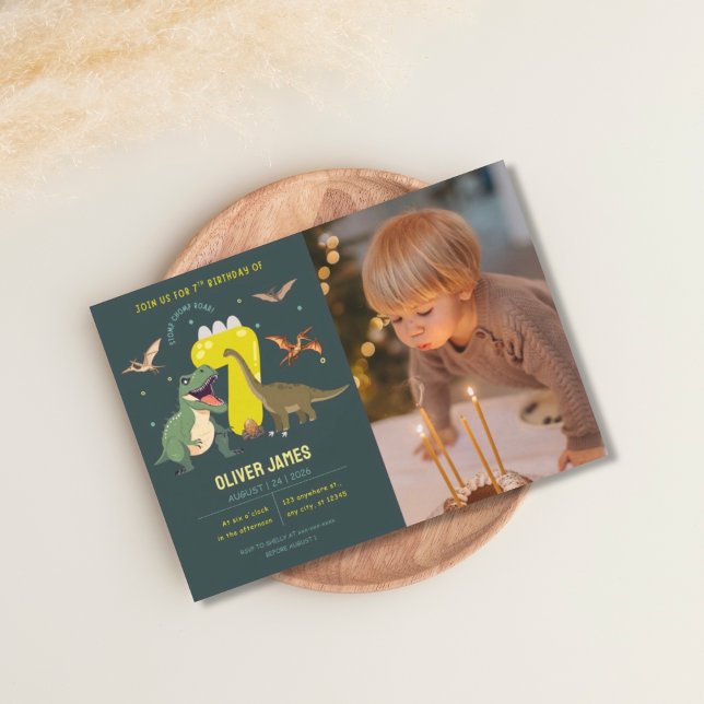Dinosaur tema pojke 7-årsdag  inbjudningar (Skapare uppladdad)