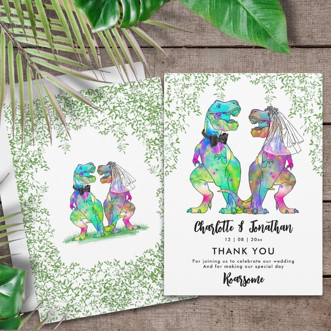 Dinosaur Theme Bröllop Tack Kort (Colorful dinosaur wedding thank you card with colorful T-Rex bride and groom and Jurassic jungle )