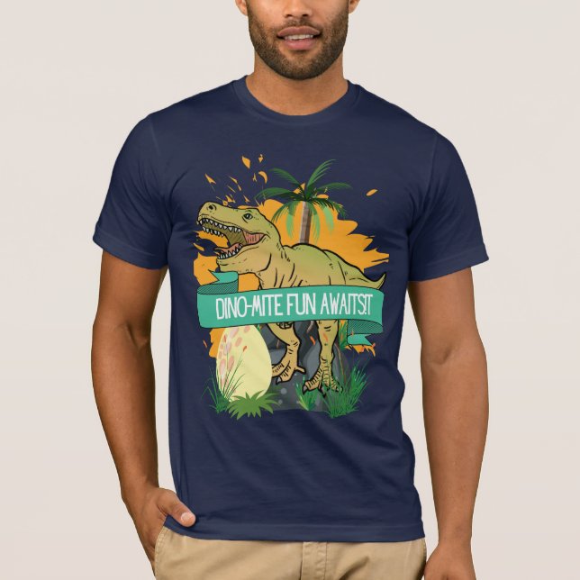 DINOSAURIE CITERAD TECKNAD SERIE T SHIRT (Framsida)