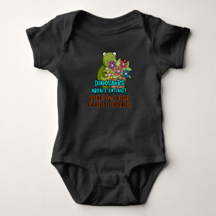 Dinosaurier är inte utdöda... Söt dino gömmer sig T Shirt