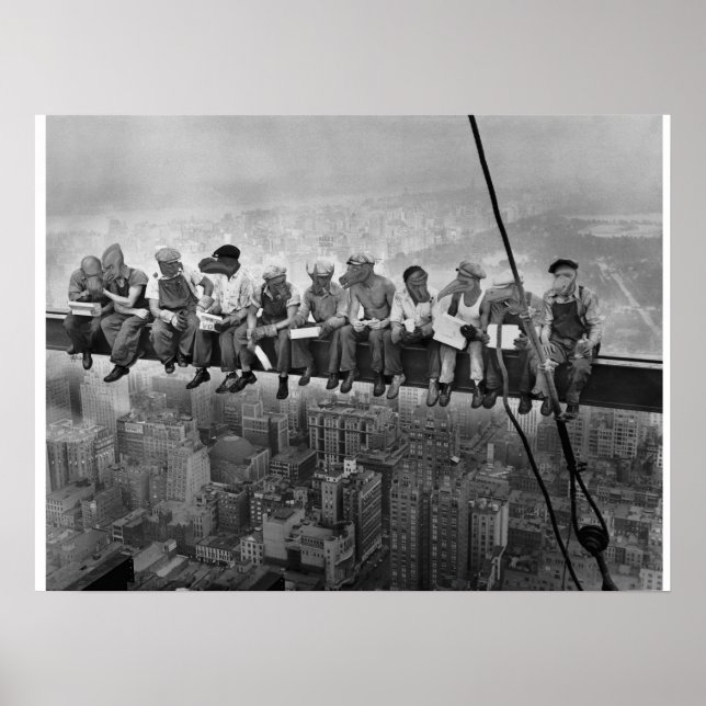 Dinosaurier på en Skyscraper Poster (Framsidan)