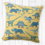 Dinosaurs Gult Kudde<br><div class="desc">Målning av blå dinosaurier,  Tyrannosaurus rex,  Spinosaurus,  Stegosaurus,  Diplodocus och Triceratops mot bakgrund av solskenans gult. Eek!</div>