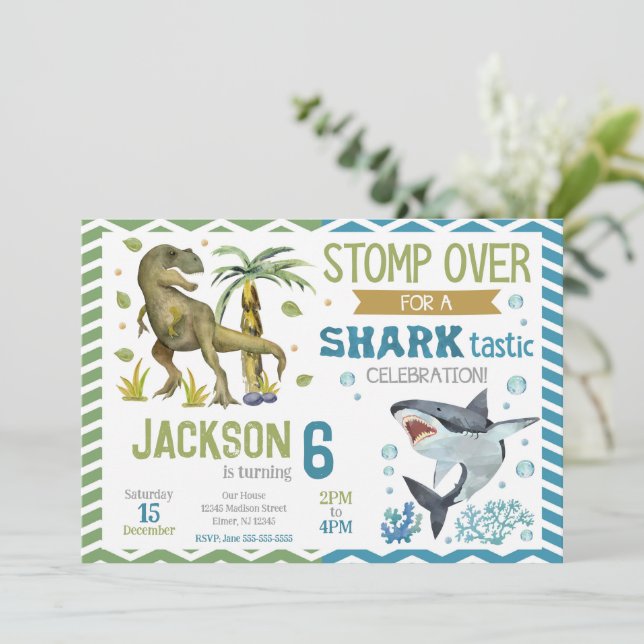 Dinosaurs & Sharks Birthday Invitation Inbjudningar (Stående Fram)