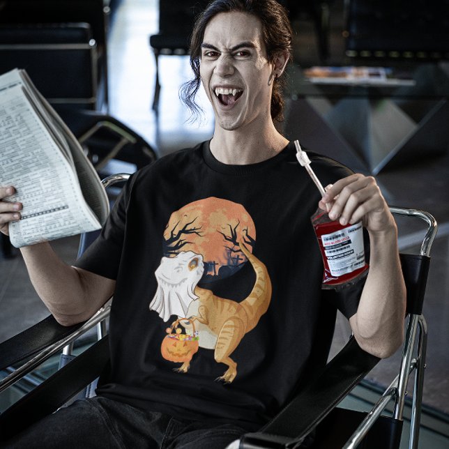 Dinosaurus Halloween Bus eller godis Funny T Shirt (Skapare uppladdad)