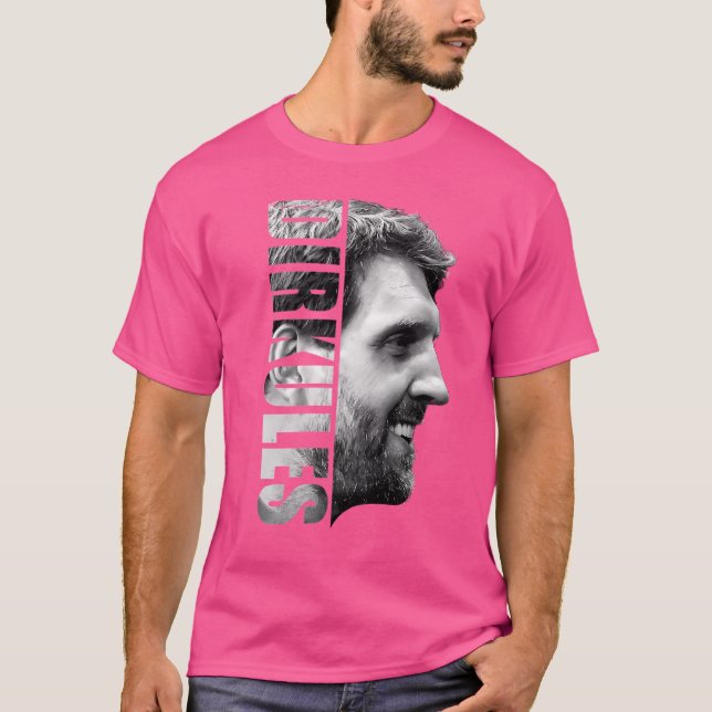 Dirk Nowitzki - Dirkules T Shirt (Framsida)
