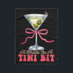 Dirty Martini Bachelorette Möhippa Bow A Bride in  Fleecefilt<br><div class="desc">Dirty Martini Bachelorette Möhippa Bow A Bride in a Tini Bit</div>