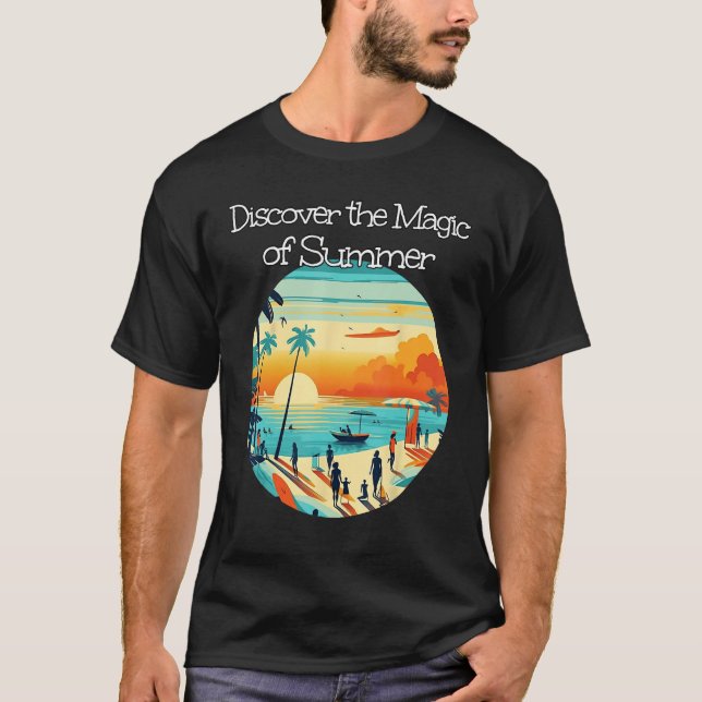 Discover the Magic of Sea and Sunset with Friends  T Shirt (Framsida)