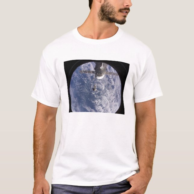 Discovery 11 för utrymmesskyttel t-shirt (Framsida)