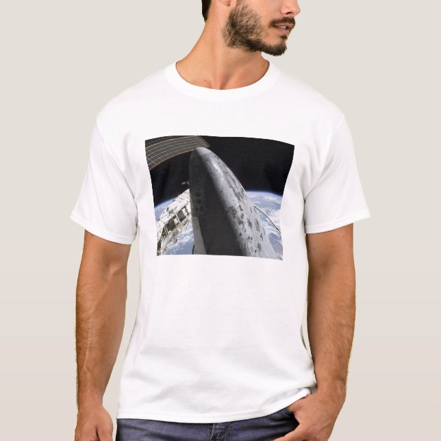Discovery 14 för utrymmesskyttel 14 tee shirt (Framsida)
