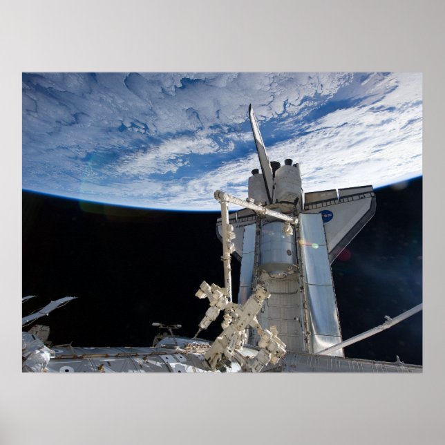 Discovery & ISS för utrymmesförskjutning Poster (Framsidan)