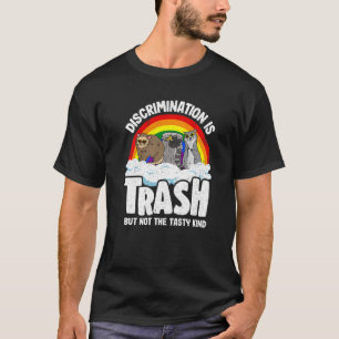 Diskriminering är Sopor Gay pride Raccoon Opossum T Shirt