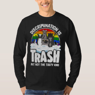 Diskriminering är Sopor Gay pride Raccoon Opossum T Shirt