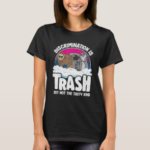 Diskriminering är Sopor Opossum Raccoon Bisexual B T Shirt