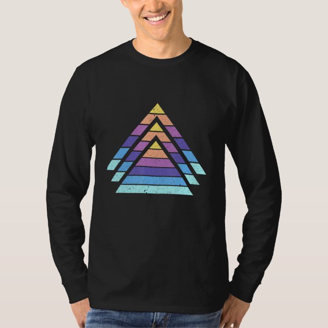 Disted Retro Sunset Pyramids Egyptens design T Shirt (Framsida)