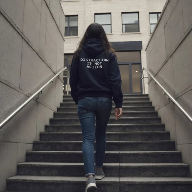 Distraktion är inte handling t shirt (Skapare uppladdad)
