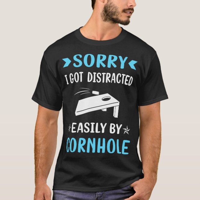 Distrated Cornhole T Shirt (Framsida)