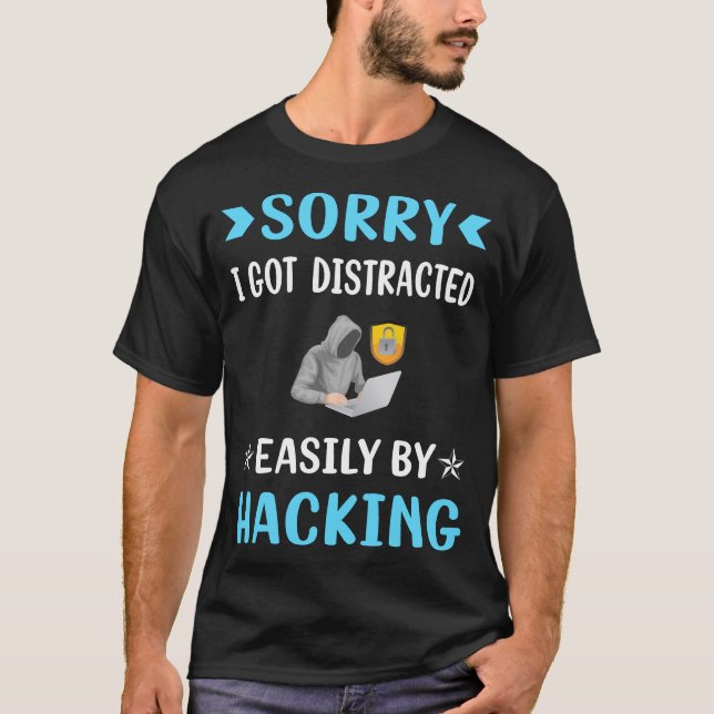 Distrated Hacking Hack Hacker Hacker T Shirt (Framsida)
