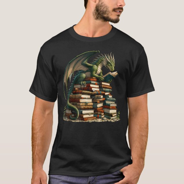 Distress Bookworm Dragons Reading Bok - Dragons T Shirt (Framsida)