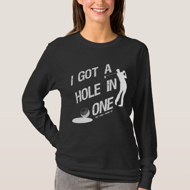 Distress i Har A Hål i ett T Shirt (Framsida)