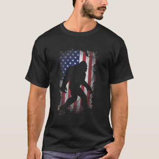 Distress USA American Flagga Bigfoot Sasquatch T S Shirt