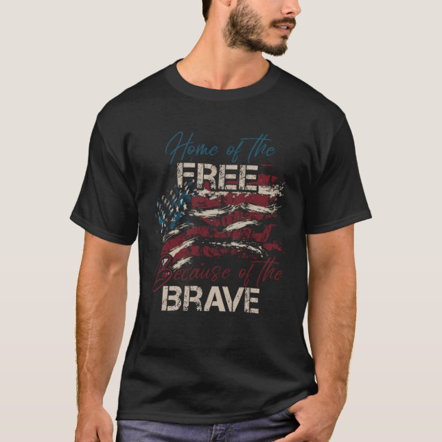 Distressed American Flag Patriotic Quote Veterans T Shirt (Framsida)