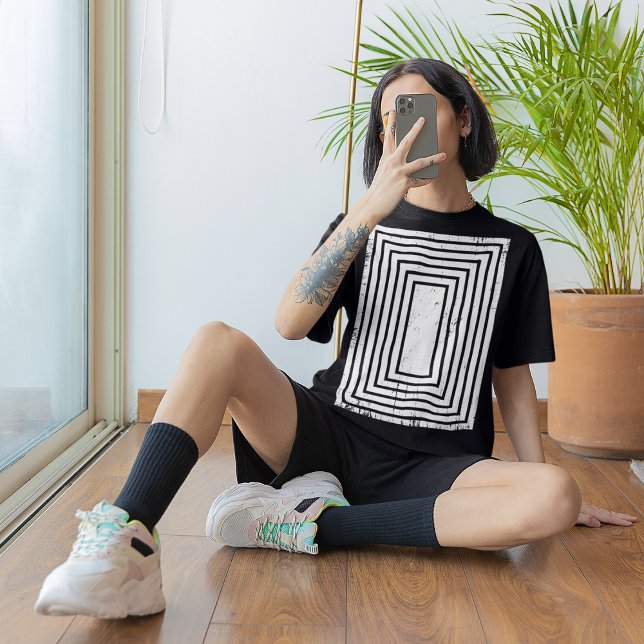 Distressed Geometrisk Rektangel Optisk Illusion T Shirt (Skapare uppladdad)