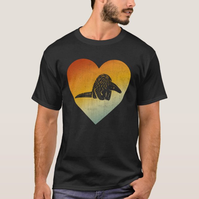Distressed Heart Retro Style Men Women Pangolins T Shirt (Framsida)