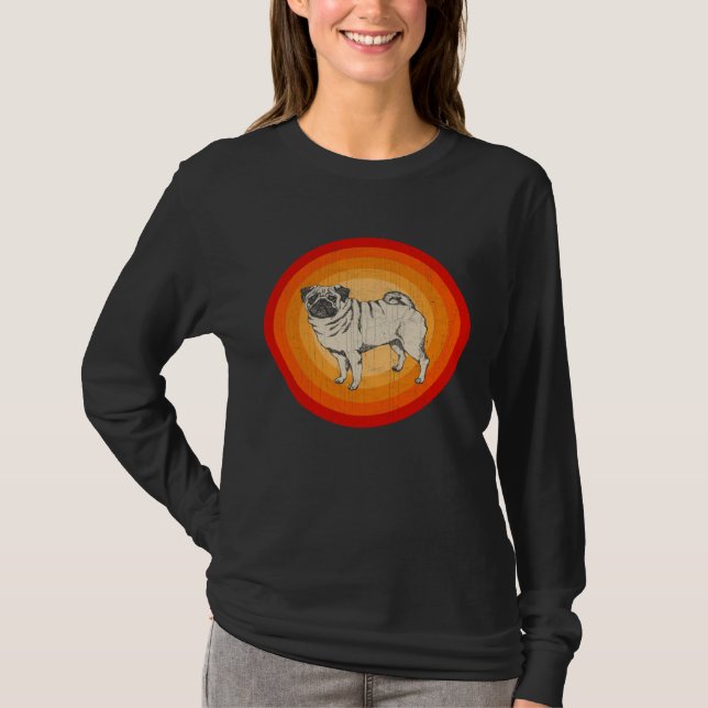 Distressed Pug Dog  Retro Style T Shirt (Framsida)