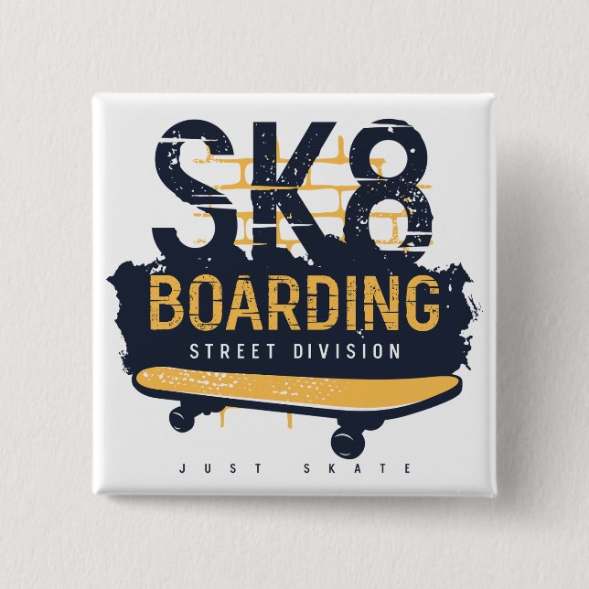 Distressed SK8 Boarding Street Division Knapp (Framsida)