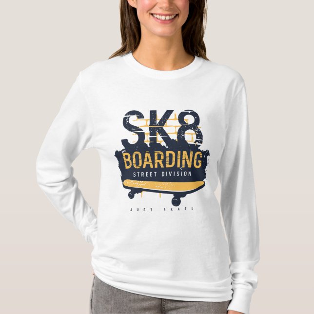 Distressed SK8 Boarding Street Division T Shirt (Framsida)