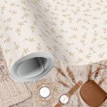 Ditsy-Blommigt - Jordtonsrostning på vit cement Presentpapper<br><div class="desc">Ditsy-blommigt i olika skuggor,  rustik daggtonskugga på vit cementbakgrund. Andra tillgängliga färgrutor.</div>