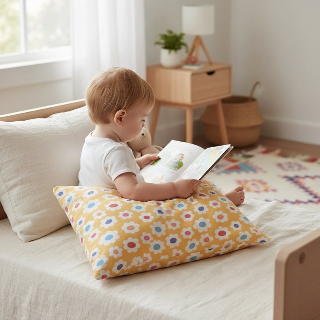 Ditsy Flower Nursery Decor Accent Pillow Prydnadskudde (Skapare uppladdad)