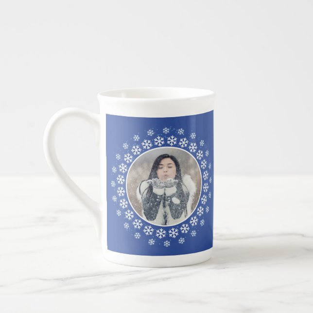 DITT 2 FOTOS & MONOGRAM Snowflake Ram mugg Benporslin Mugg (Vänster)